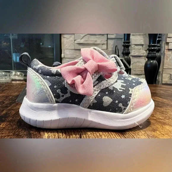 Athletic Works | infant sneaker shoes. Size: 2. - Picture 6 of 13